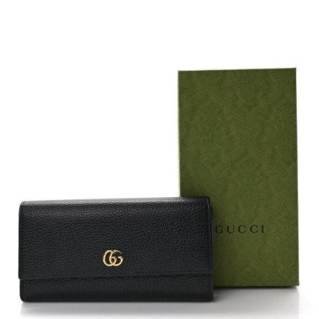 جزدان ماركه من GUCCI كولتي عالي الجوده شامل العلبه